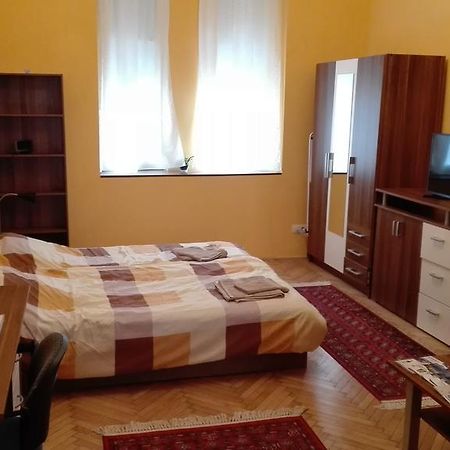 Cute Apartment Close To The Center Budapest Exterior foto